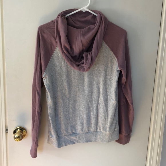 Casual hoodie - Picture 2 of 4